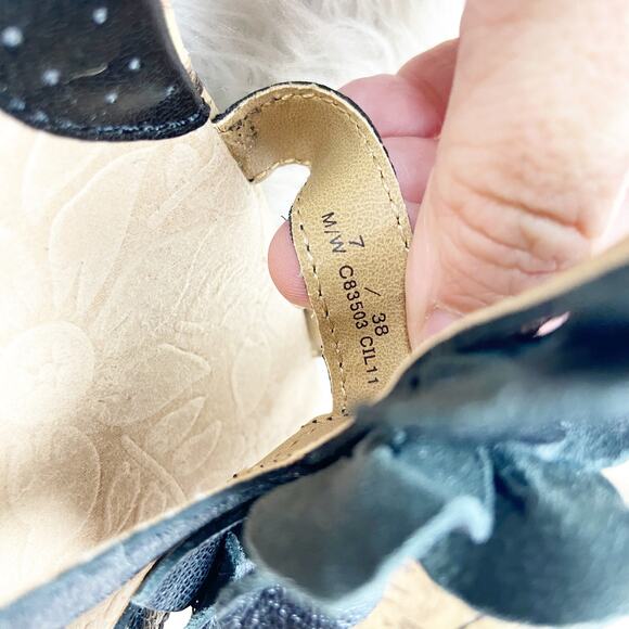 BOC Born Concepts 7 Women's Black Leather Floral Wedge Heel Ankle Strap Sandal - Picture 12 of 14